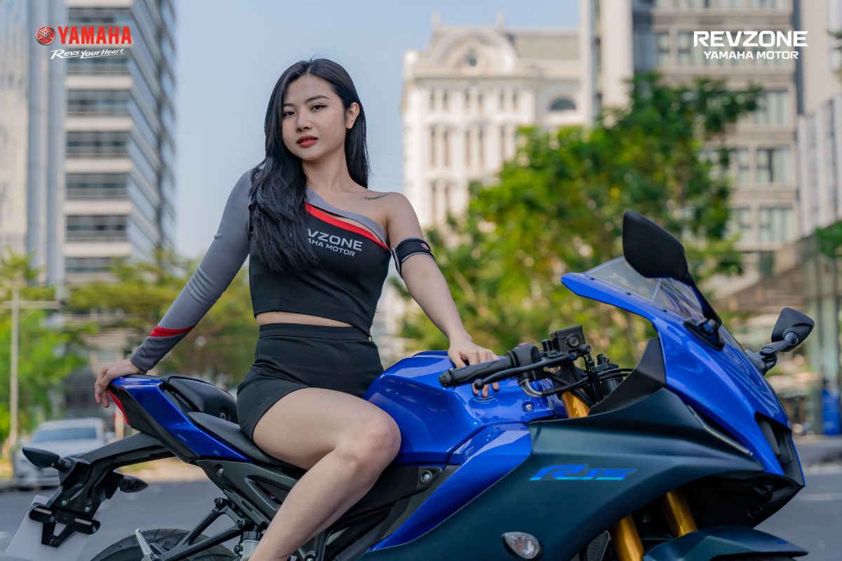 Yamaha R15 được trang bị công nghệ VVA